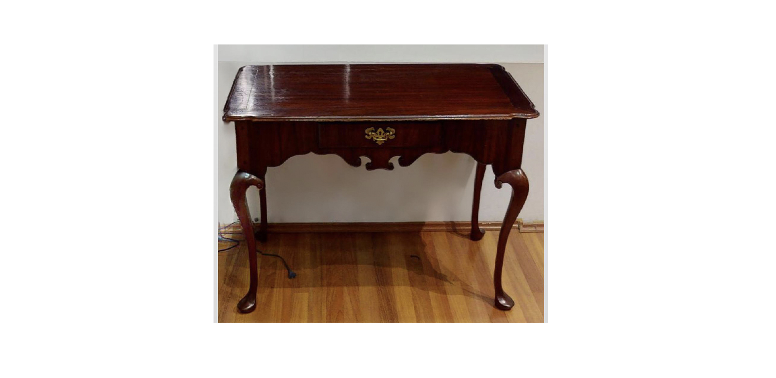 CHIPPENDALE WRITING TABLE